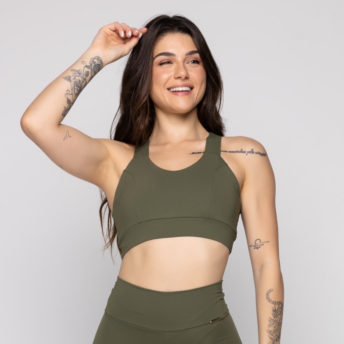 Top Fitness Alça Larga Cruzado nas Costas Liso