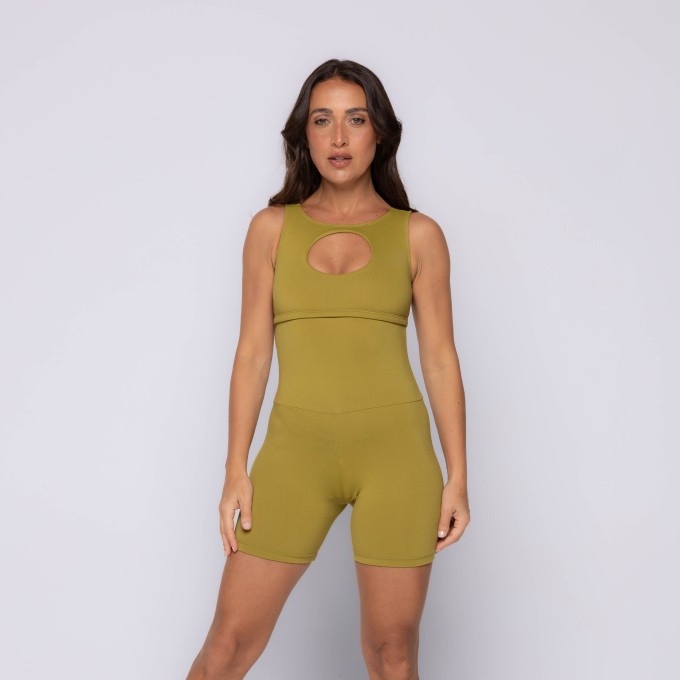 Macaquinho Fitness Recorte Frontal Liso