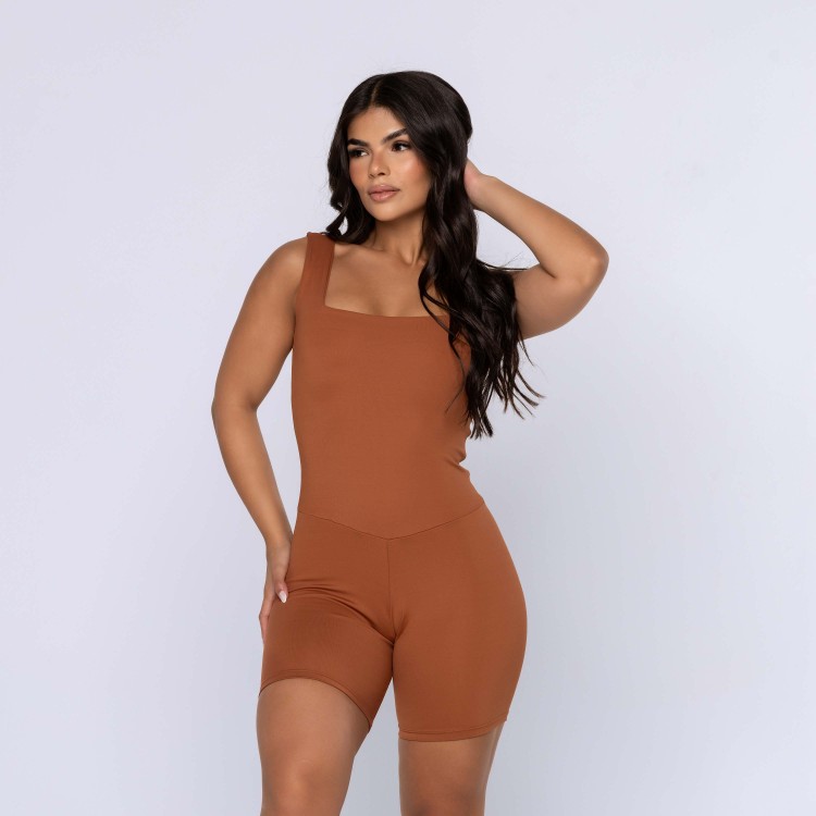 Macaquinho Fitness Decote Reto Premium